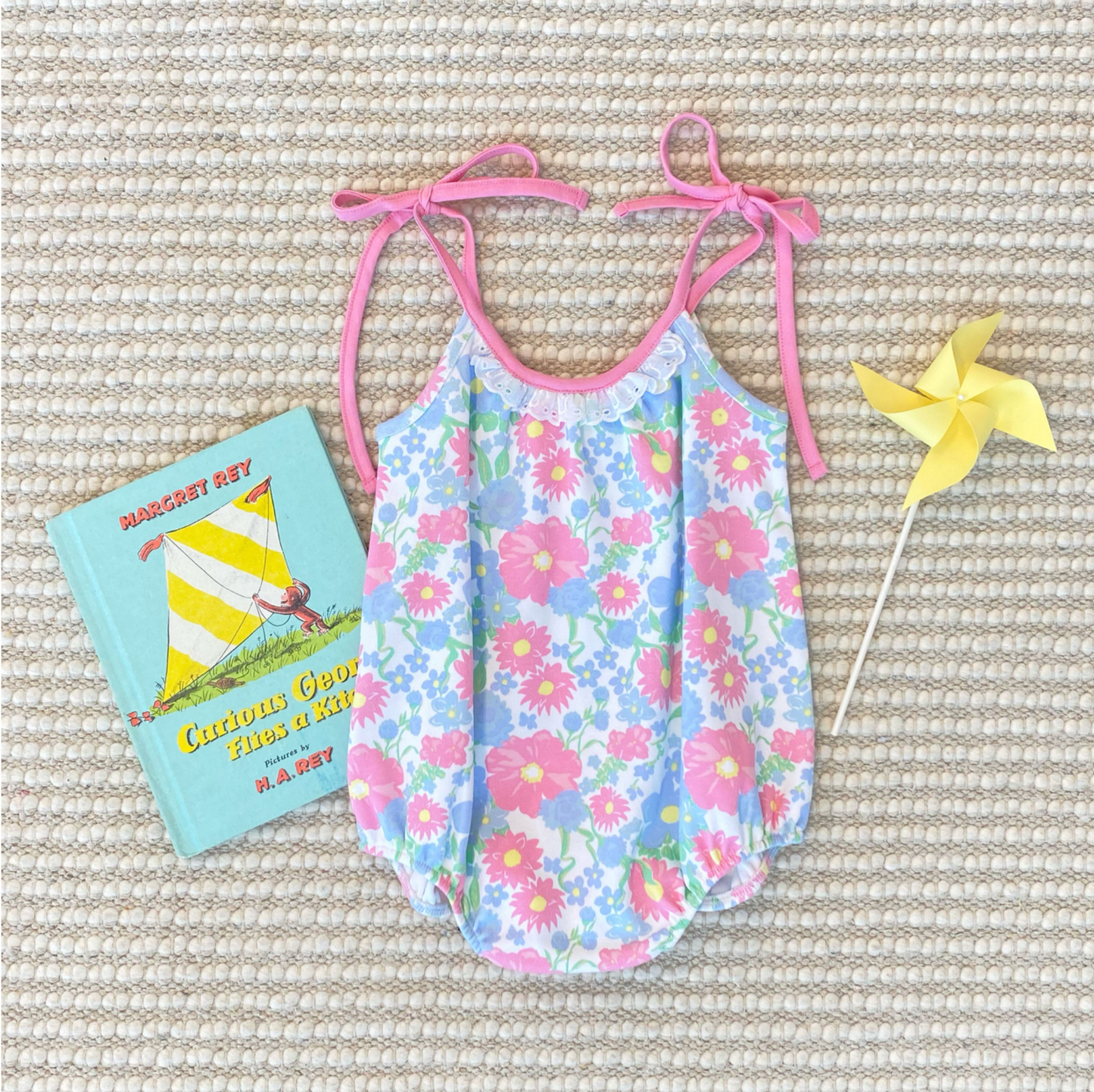 Junie B Bubble - Cape Cod Clusters with Hamptons Hot Pink