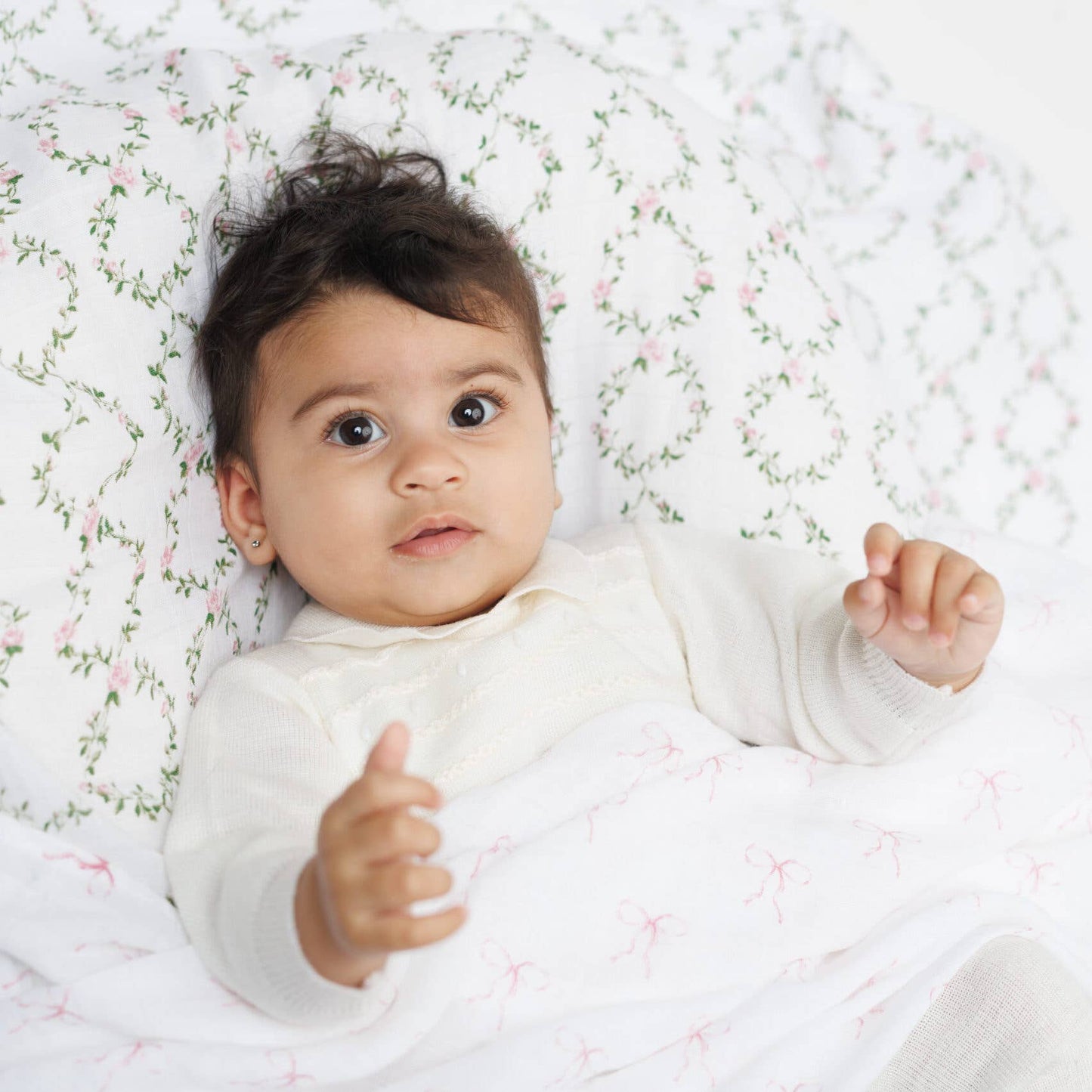 Lulujo Cotton Swaddles - Bows & Rose Trellis 2PK