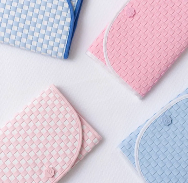 Pluie Pret Changing Clutch - Multiple Color Options